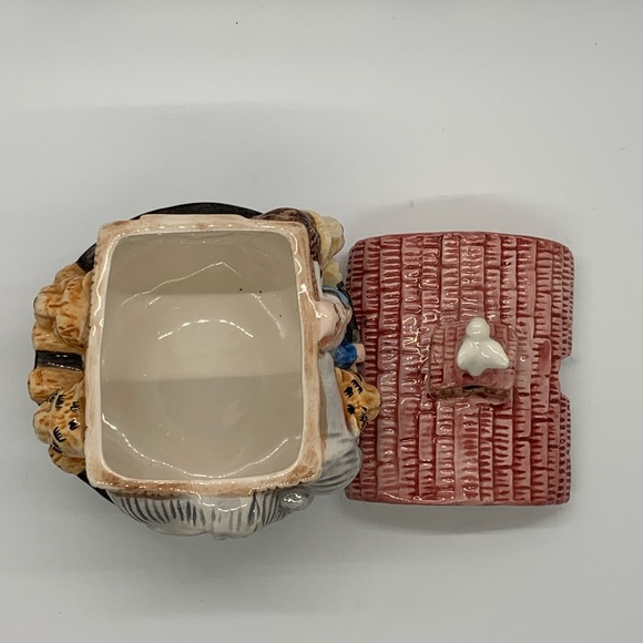 Noah’s Ark Ceramic Sugar & Creamer 3-piece set, 3-D Details - Picture 16 of 16